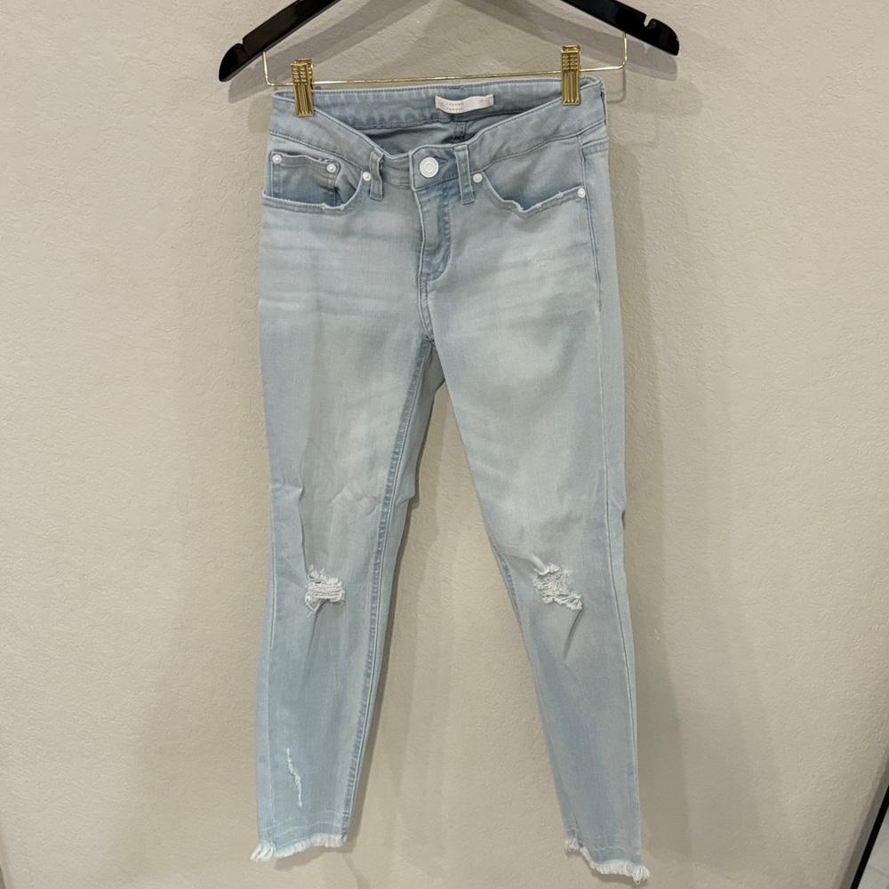LC Lauren Conrad Light Wash Distressed Ankle Jeans